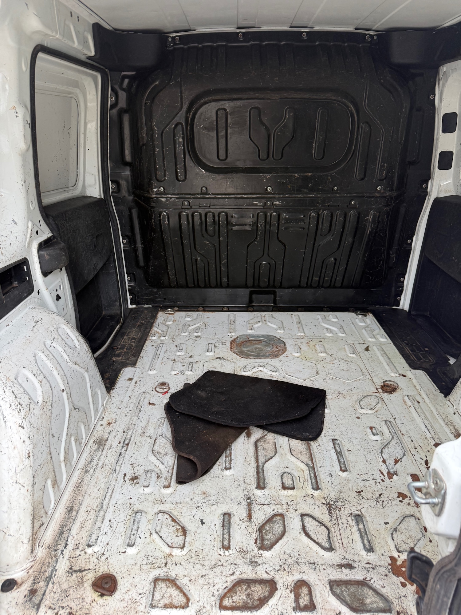 Used Vauxhall Combo 2012 for sale - 77729791: Photo 4