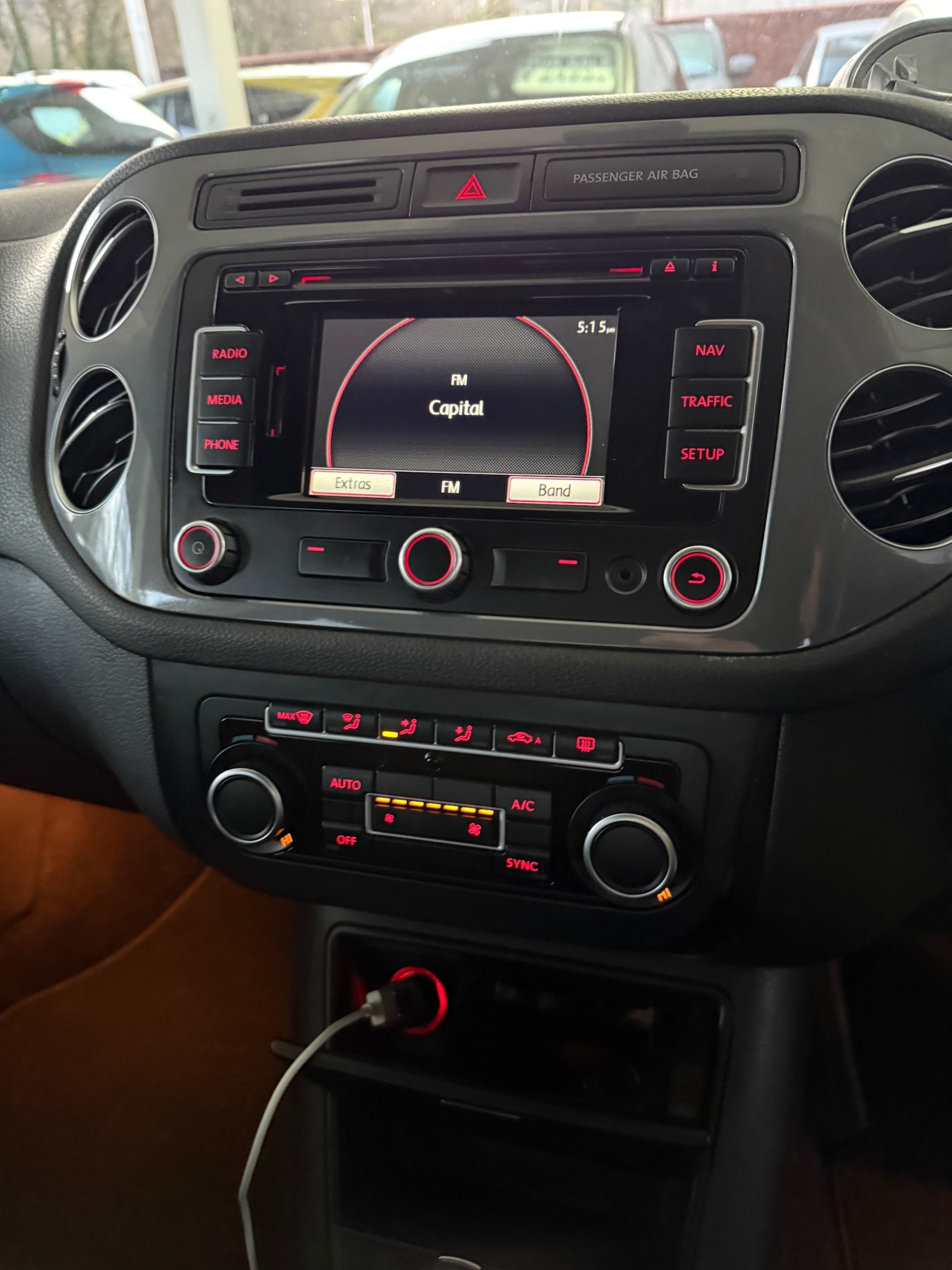 Used Volkswagen Tiguan 2016 for sale - 76696616: Photo 11