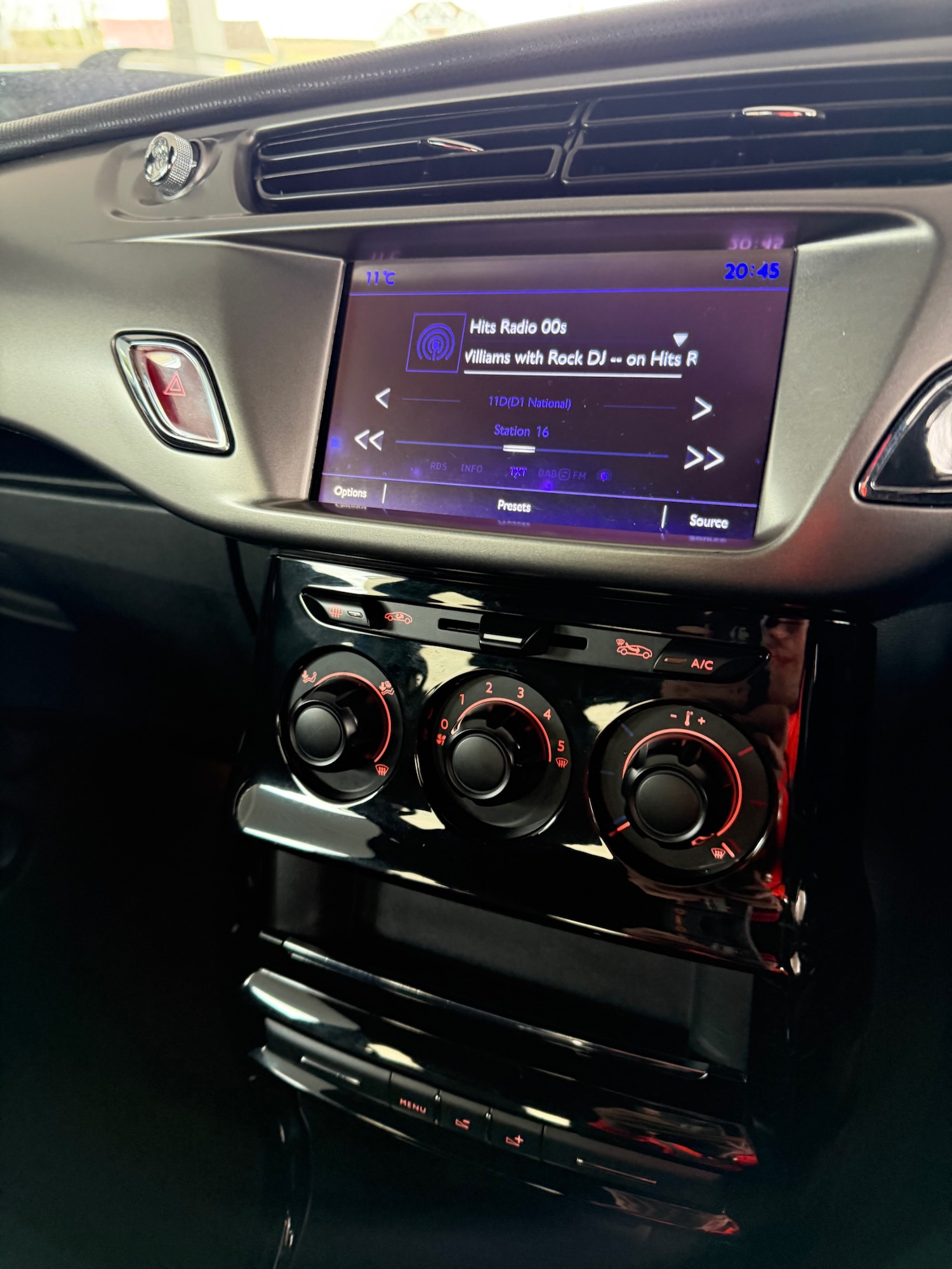 Used DS Automobiles DS 3 2016 for sale - 77548613: Photo 8