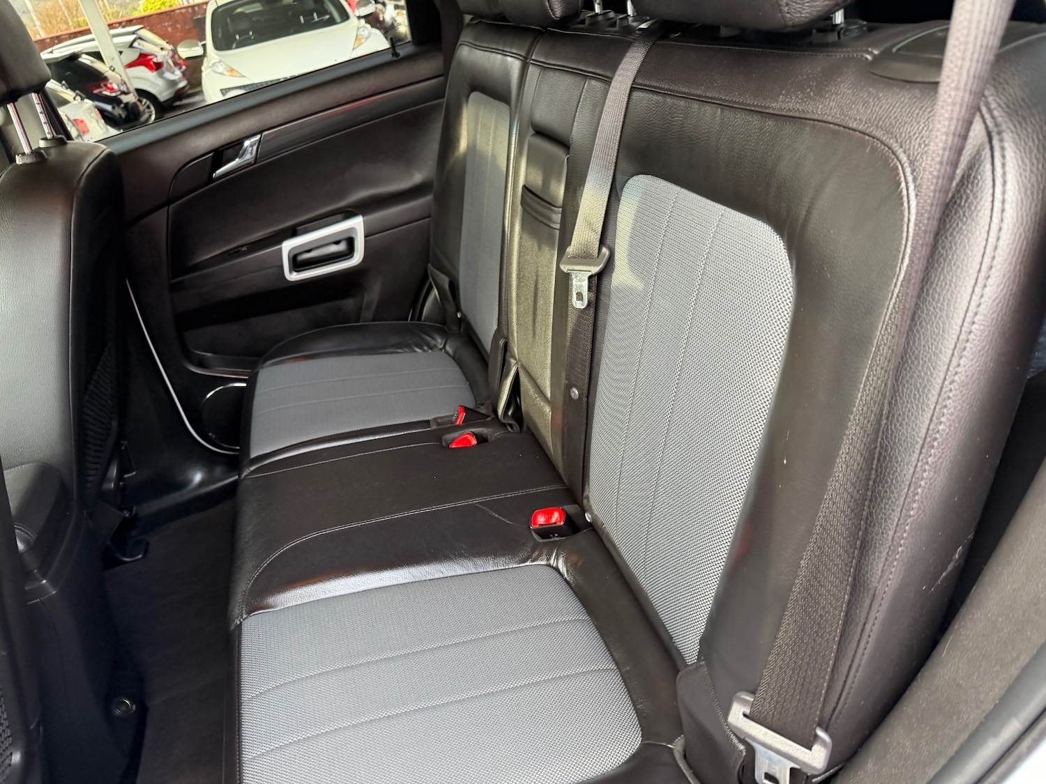 Used Vauxhall Antara 2012 for sale - 77241936: Photo 7