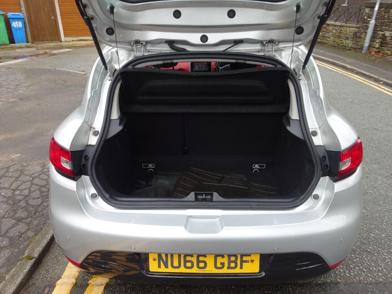 Used Renault Clio 2016 for sale - 77909615: Photo 30