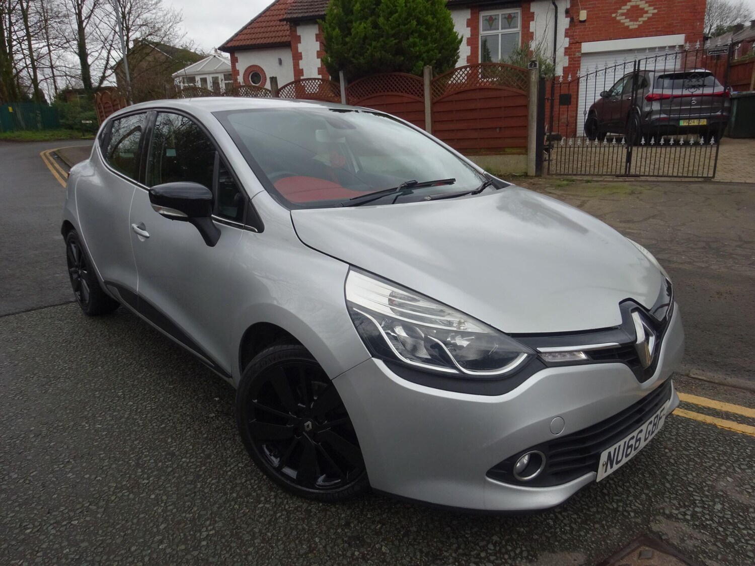 Used Renault Clio 2016 for sale - 77909615: Photo 7