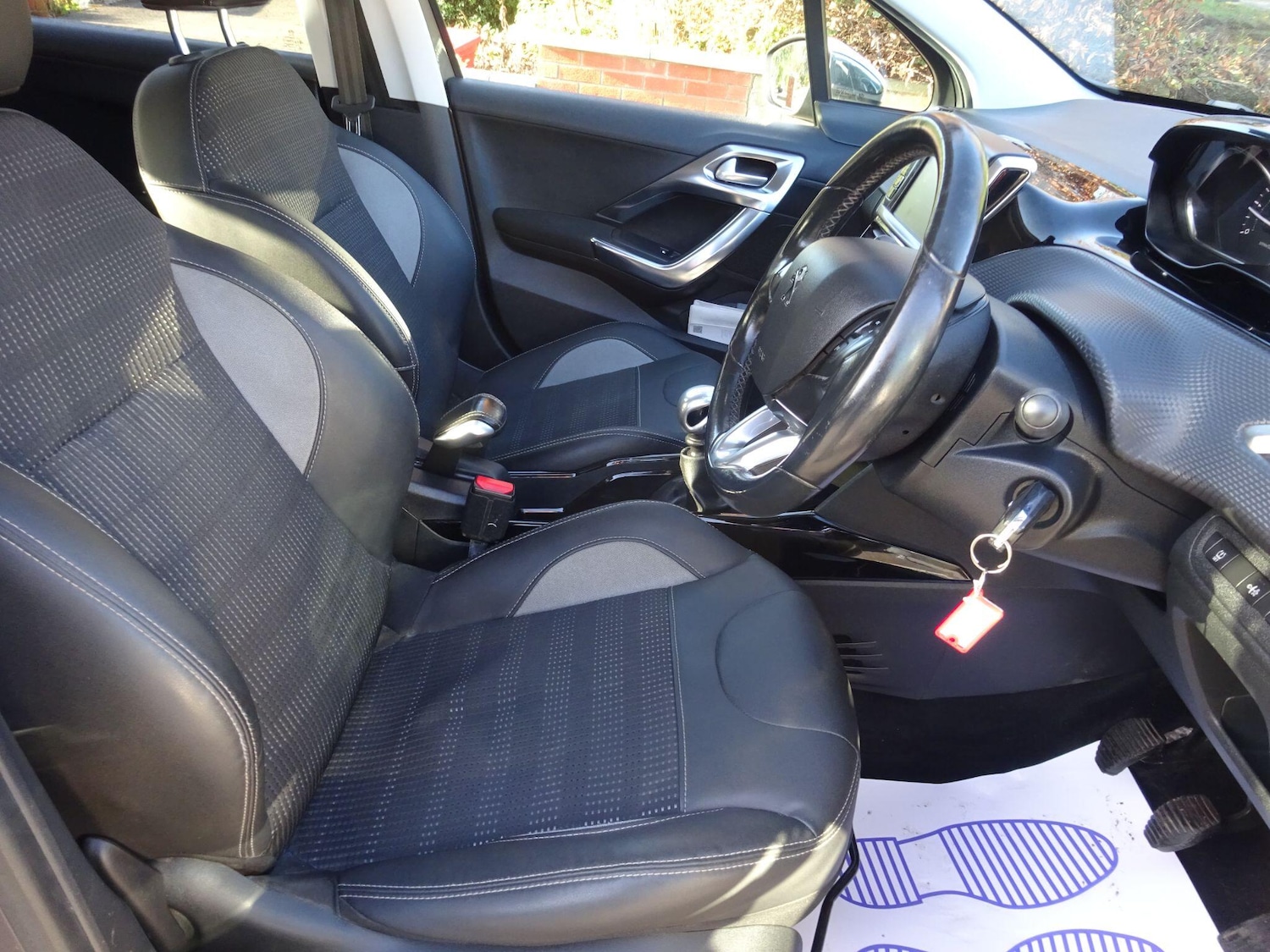 Used Peugeot 2008 2014 for sale - 76715305: Photo 16