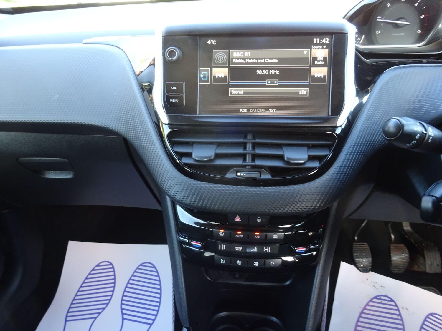 Used Peugeot 2008 2014 for sale - 76715305: Photo 19