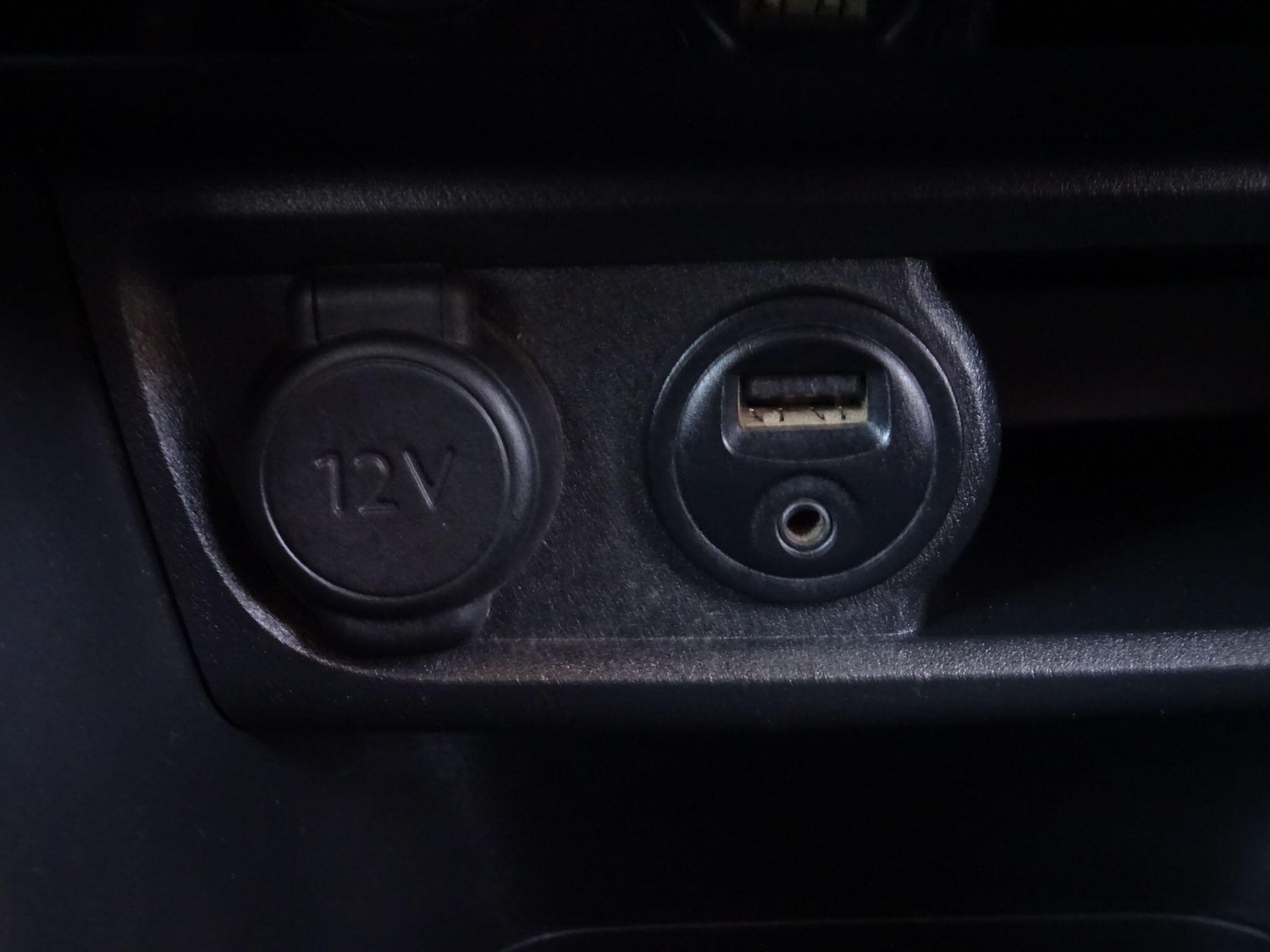 Used Peugeot 2008 2014 for sale - 76715305: Photo 26