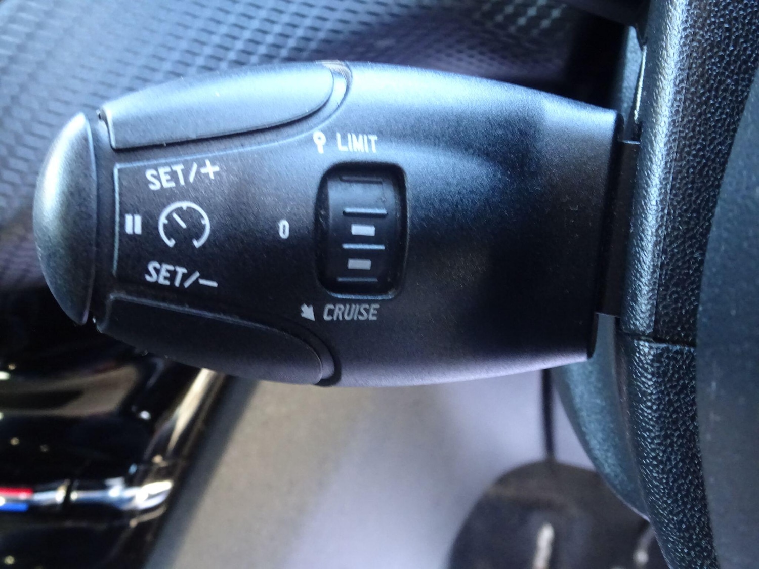 Used Peugeot 2008 2014 for sale - 76715305: Photo 27