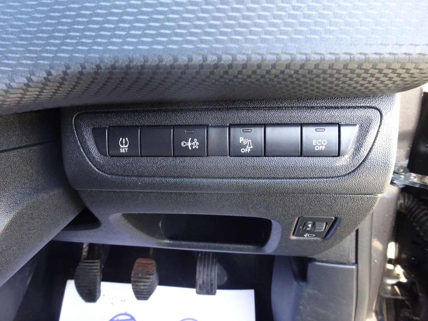 Used Peugeot 2008 2014 for sale - 76715305: Photo 28