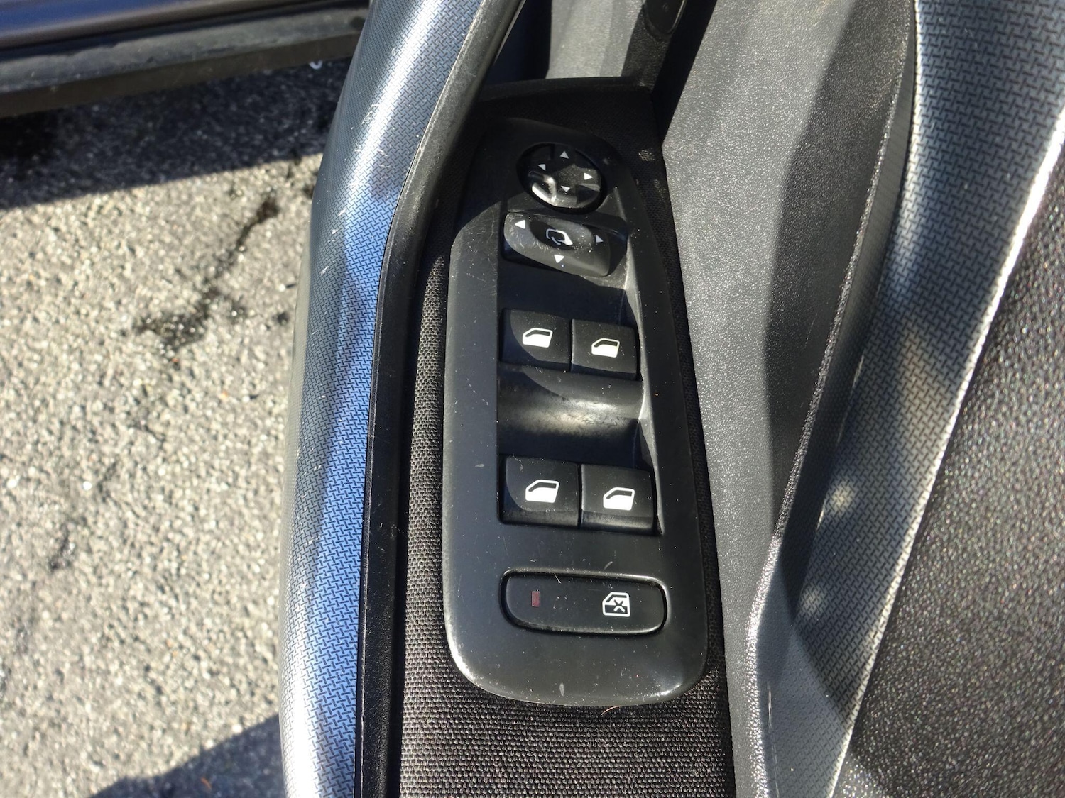 Used Peugeot 2008 2014 for sale - 76715305: Photo 29