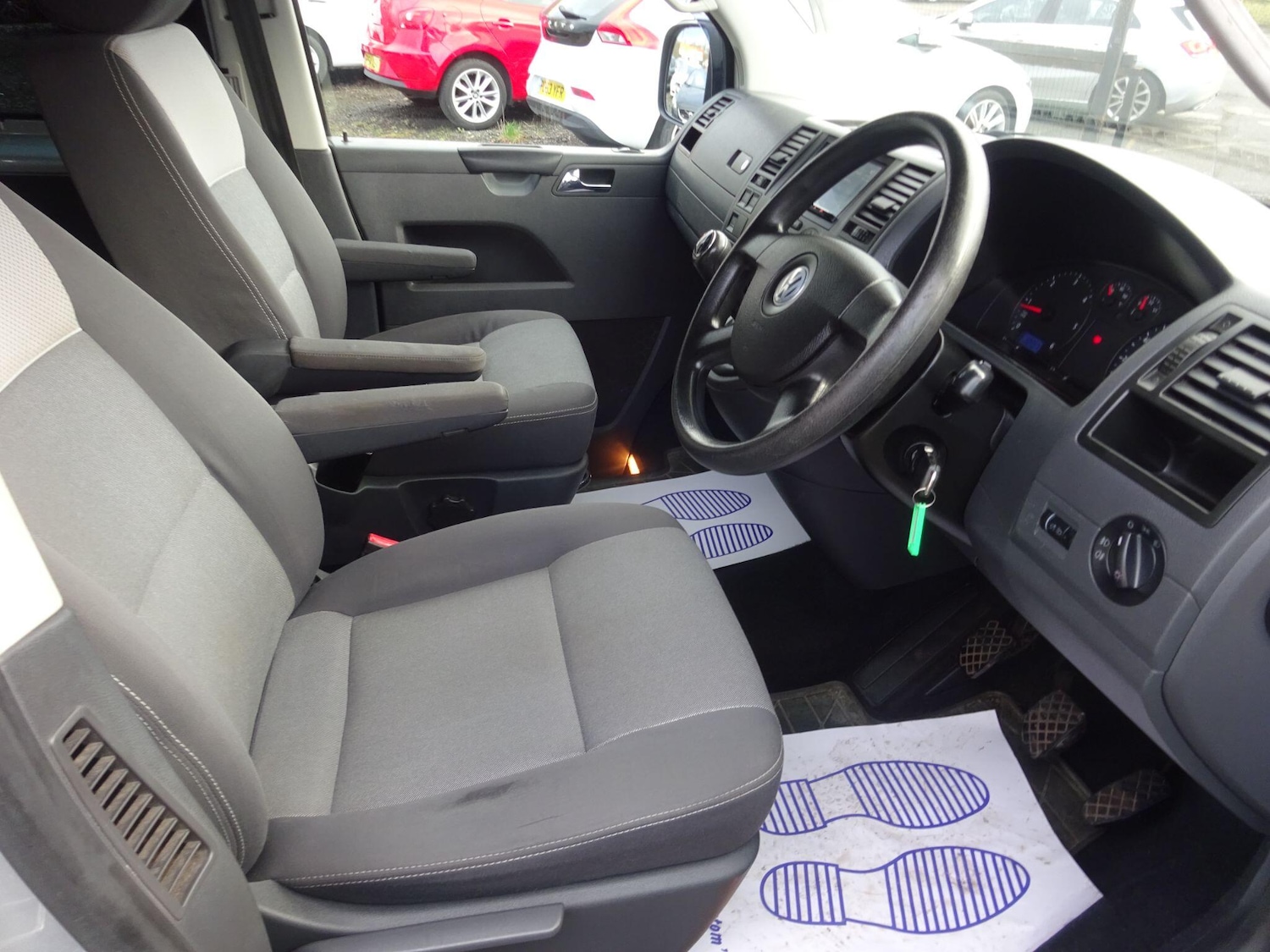 Used Volkswagen Caravelle 2009 for sale - 76832110: Photo 15