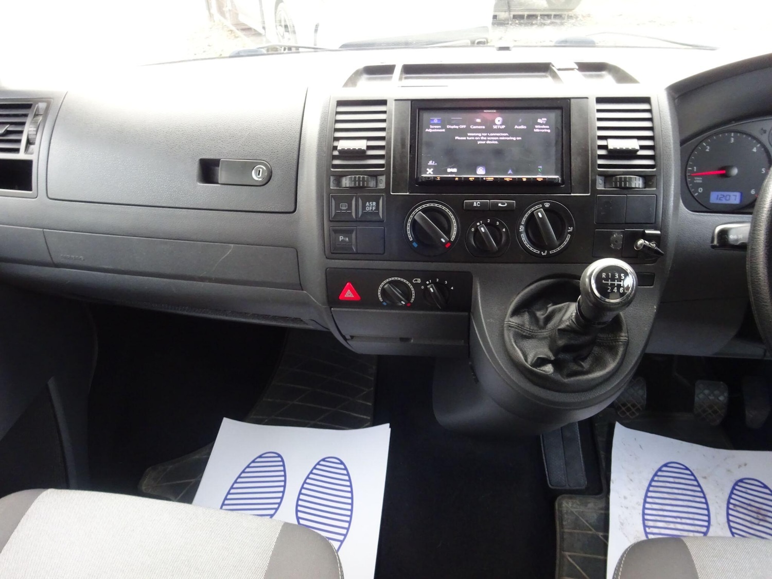 Used Volkswagen Caravelle 2009 for sale - 76832110: Photo 20