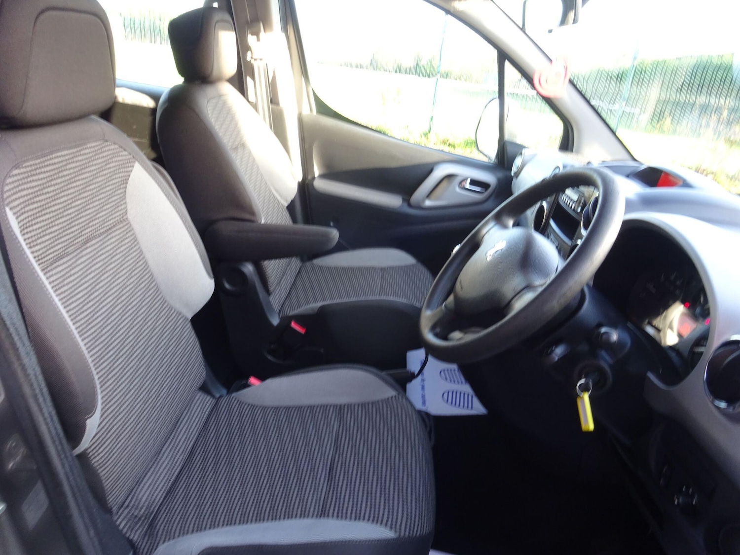 Used Peugeot Partner Tepee 2012 for sale - 76743511: Photo 16