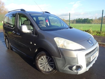 Used Peugeot Partner Tepee 2012 for sale - 76743511: Photo