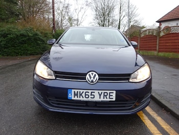 Used Volkswagen Golf 2015 for sale - 76715301: Photo