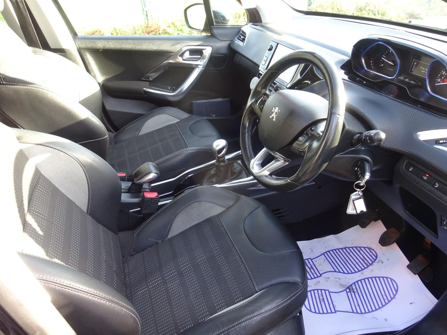 Used Peugeot 2008 2014 for sale - 76866096: Photo 14