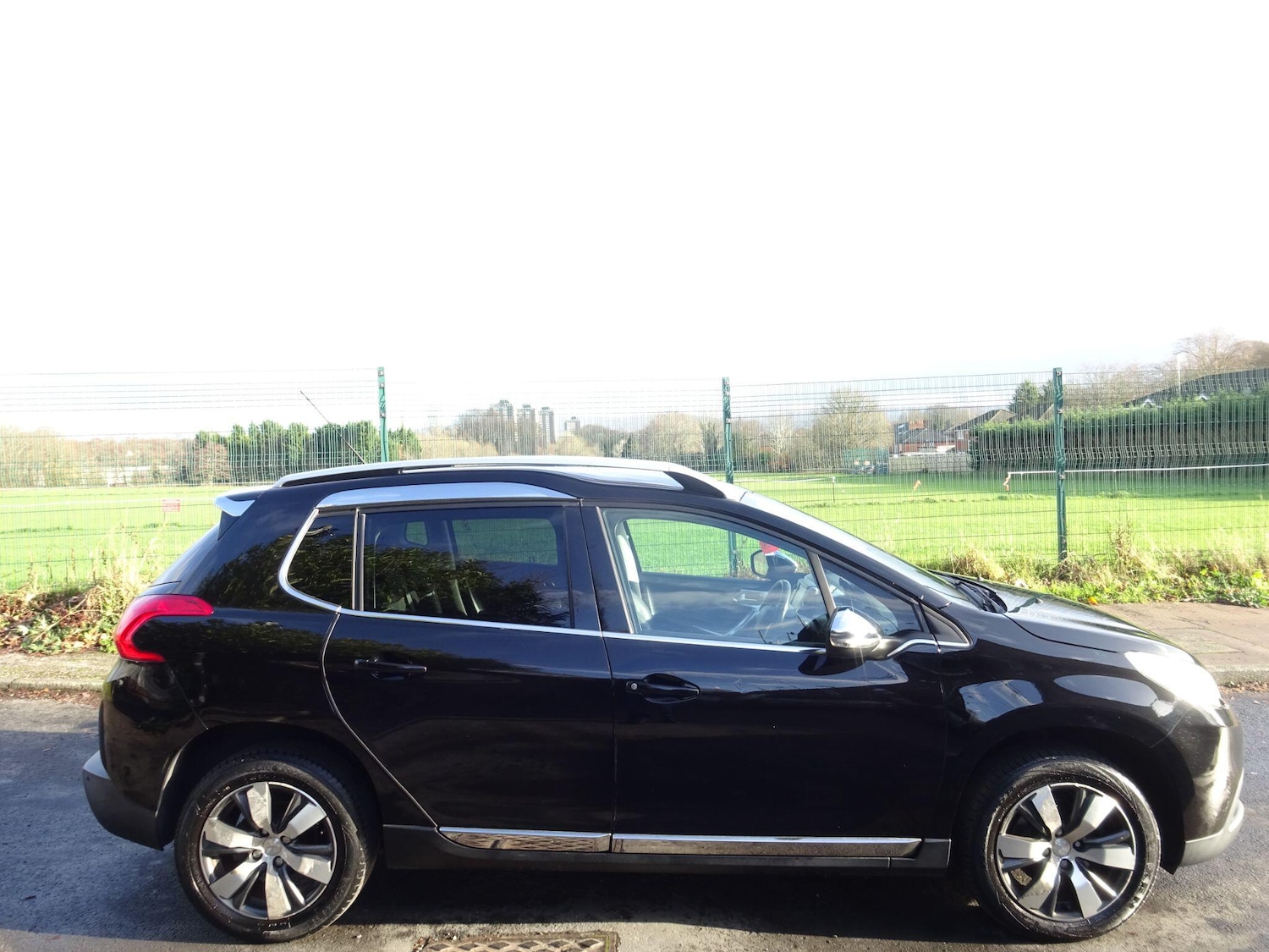 Used Peugeot 2008 2014 for sale - 76866096: Photo 5