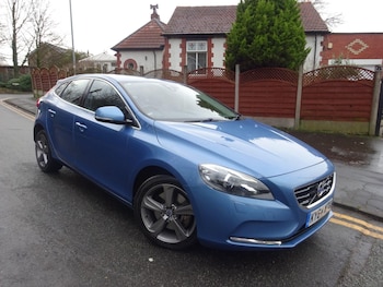 Volvo V40 feature image