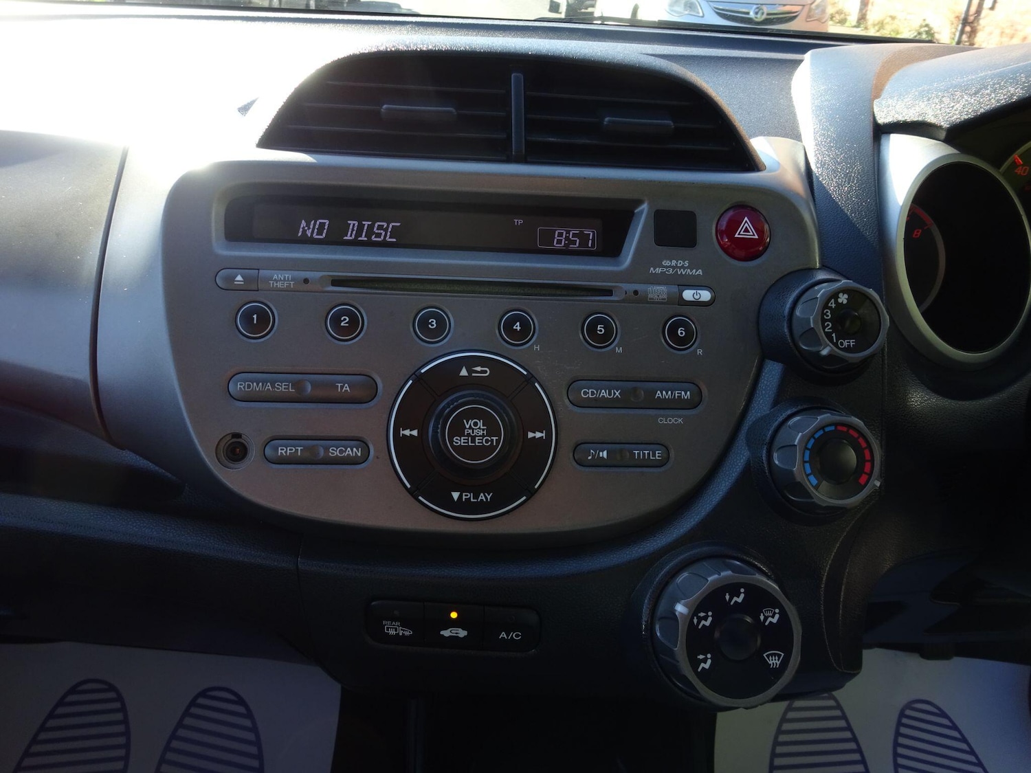 Used Honda Jazz 2009 for sale - 76714790: Photo 19