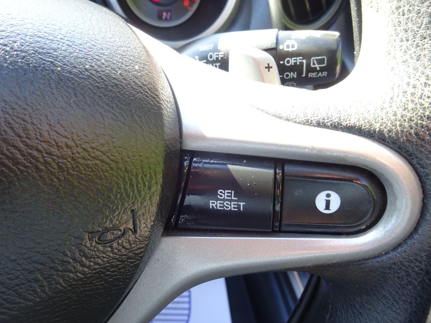 Used Honda Jazz 2009 for sale - 76714790: Photo 21