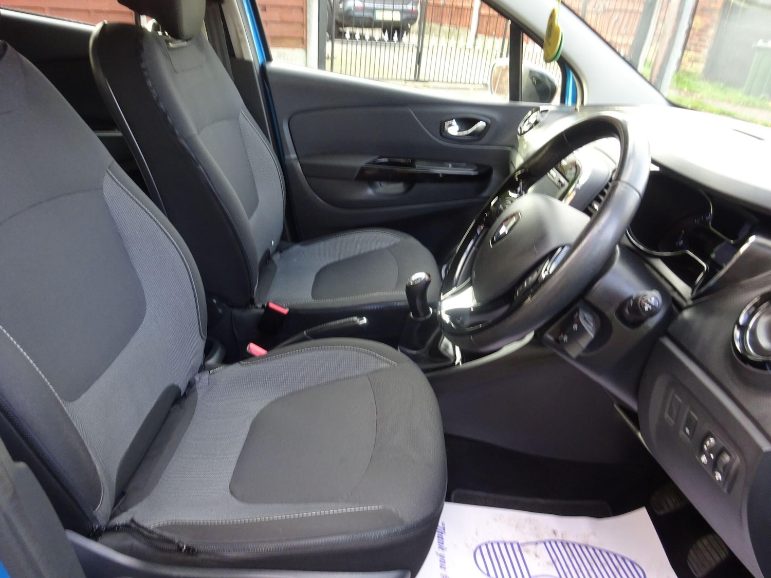 Used Renault Captur 2015 for sale - 76715151: Photo 14