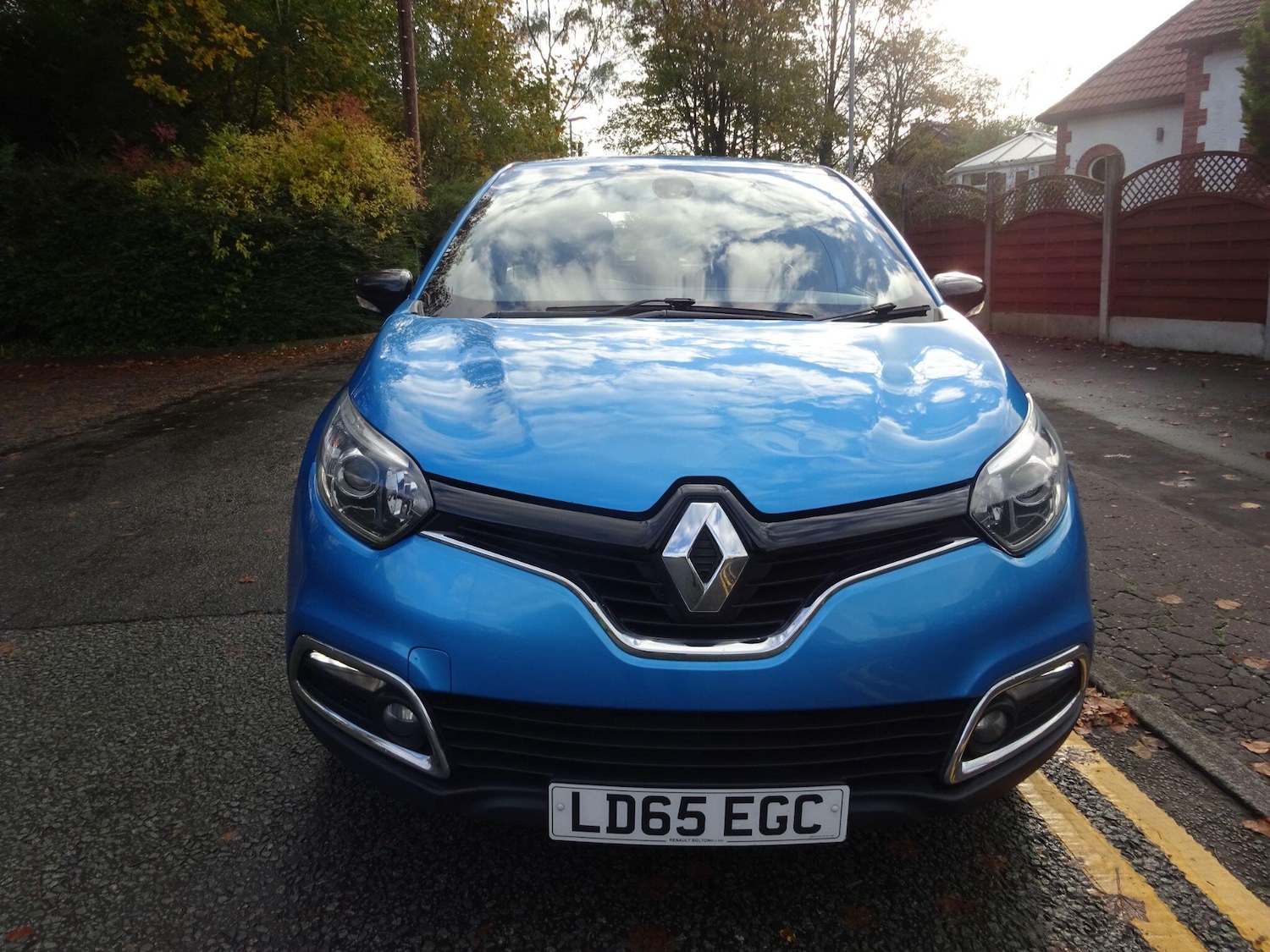 Used Renault Captur 2015 for sale - 76715151: Photo 2