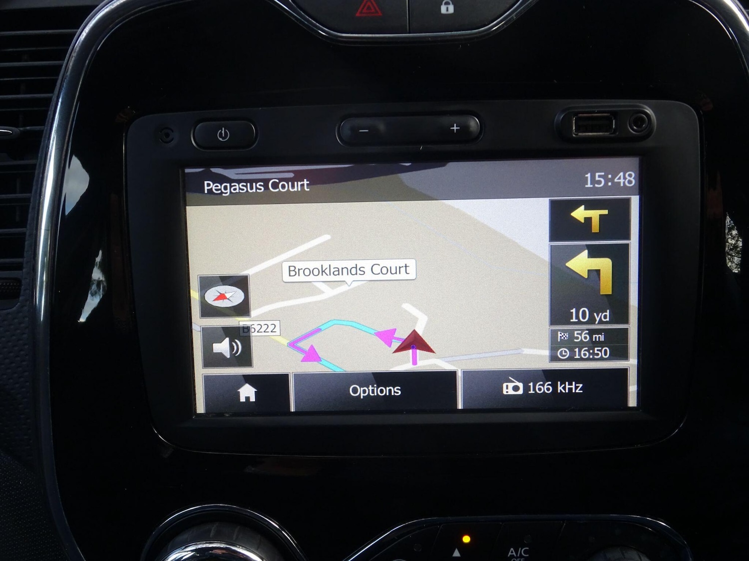 Used Renault Captur 2015 for sale - 76715151: Photo 21