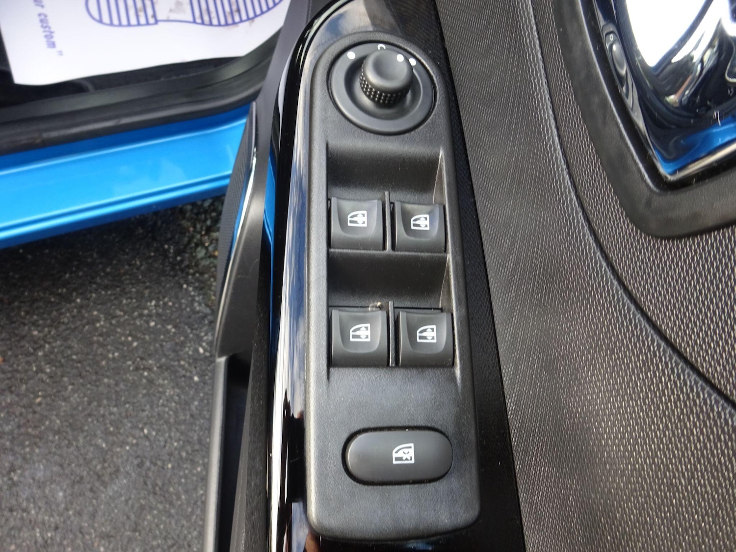 Used Renault Captur 2015 for sale - 76715151: Photo 24