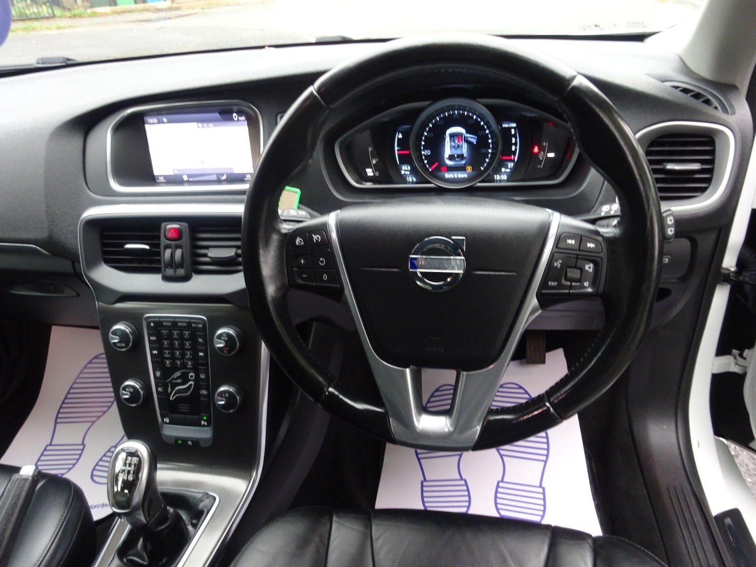 Used Volvo V40 2013 for sale - 76714410: Photo 15