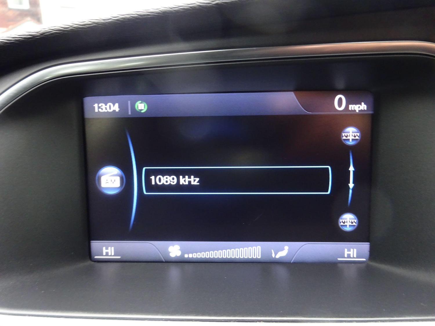 Used Volvo V40 2013 for sale - 76714410: Photo 22