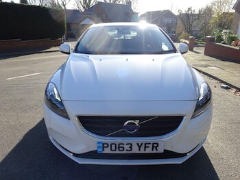 Used Volvo V40 2013 for sale - 76714410: Photo