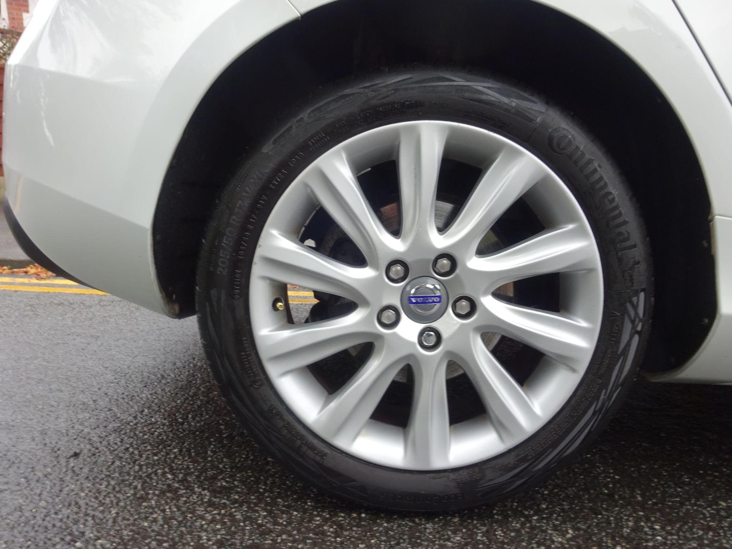 Used Volvo V40 2013 for sale - 76714410: Photo 38