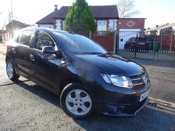 2015 (64) - 1.5 dCi Laureate 5dr