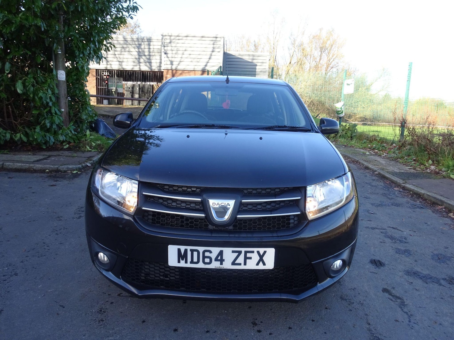 Used Dacia Sandero 2015 for sale - 76715448: Photo 2