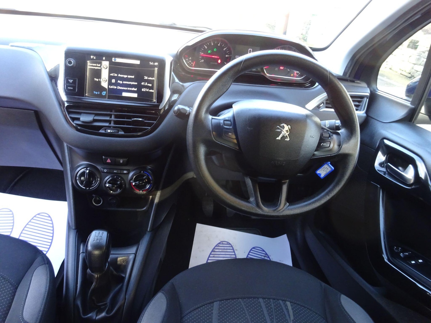 Used Peugeot 208 2014 for sale - 76714427: Photo 11