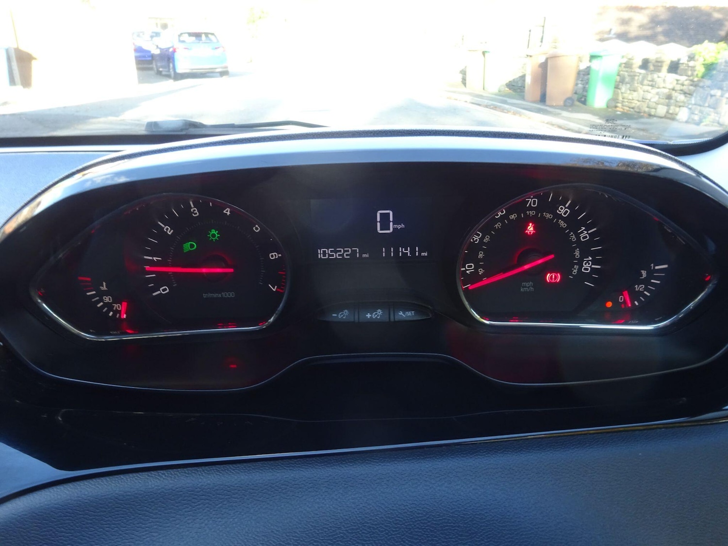 Used Peugeot 208 2014 for sale - 76714427: Photo 16