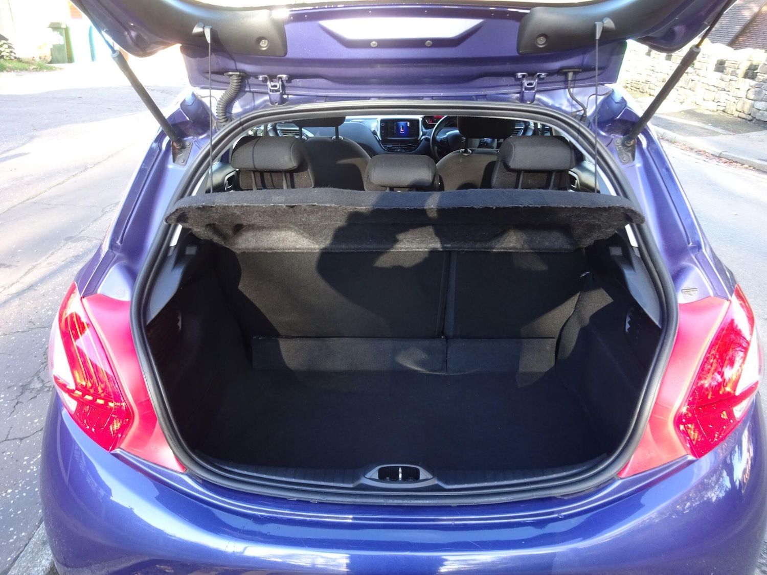 Used Peugeot 208 2014 for sale - 76714427: Photo 30