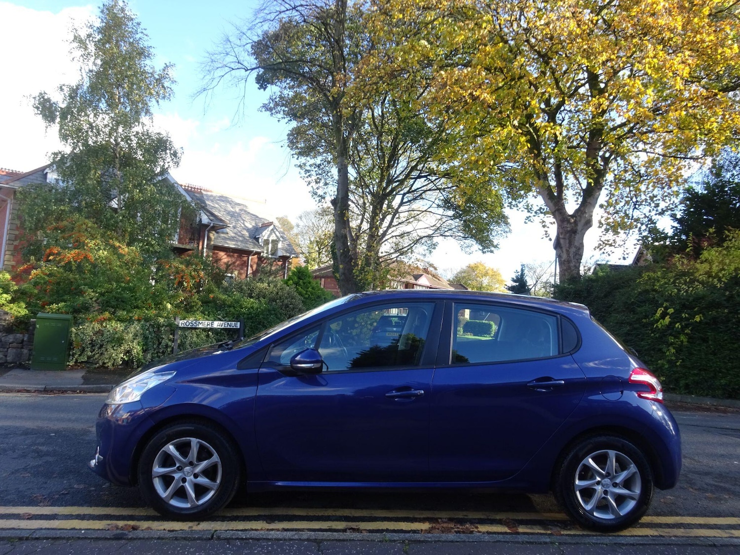 Used Peugeot 208 2014 for sale - 76714427: Photo 6