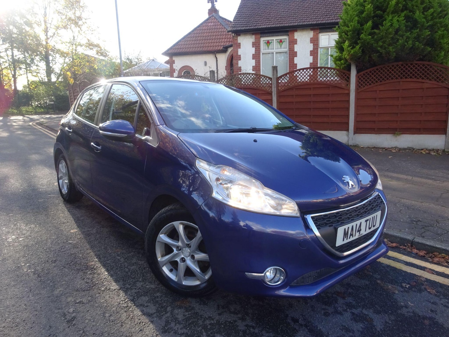 Used Peugeot 208 2014 for sale - 76714427: Photo 7