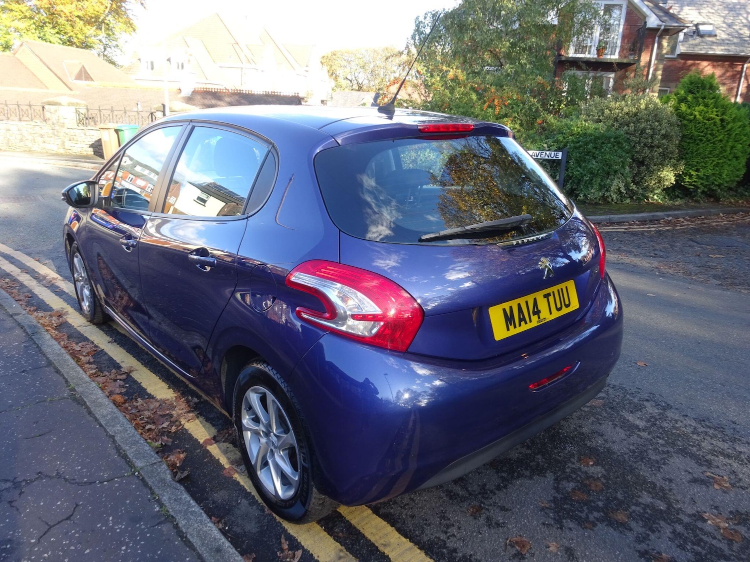 Used Peugeot 208 2014 for sale - 76714427: Photo 8