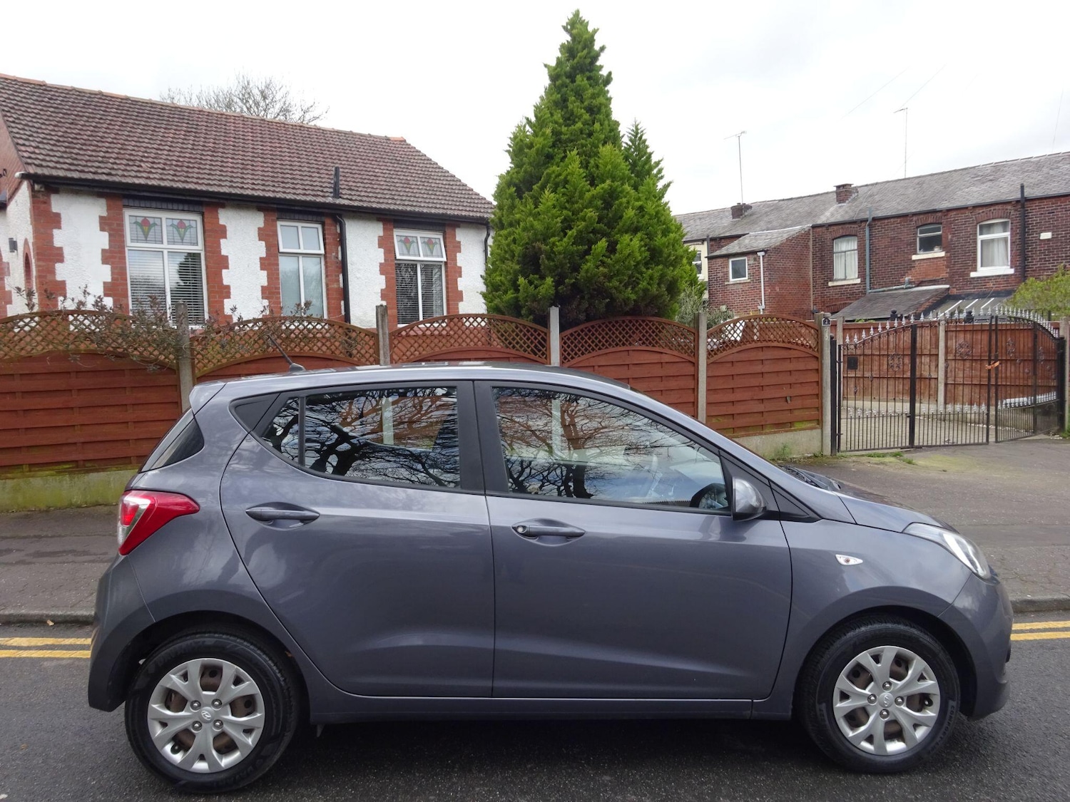 Used Hyundai i10 2016 for sale - 77599093: Photo 5