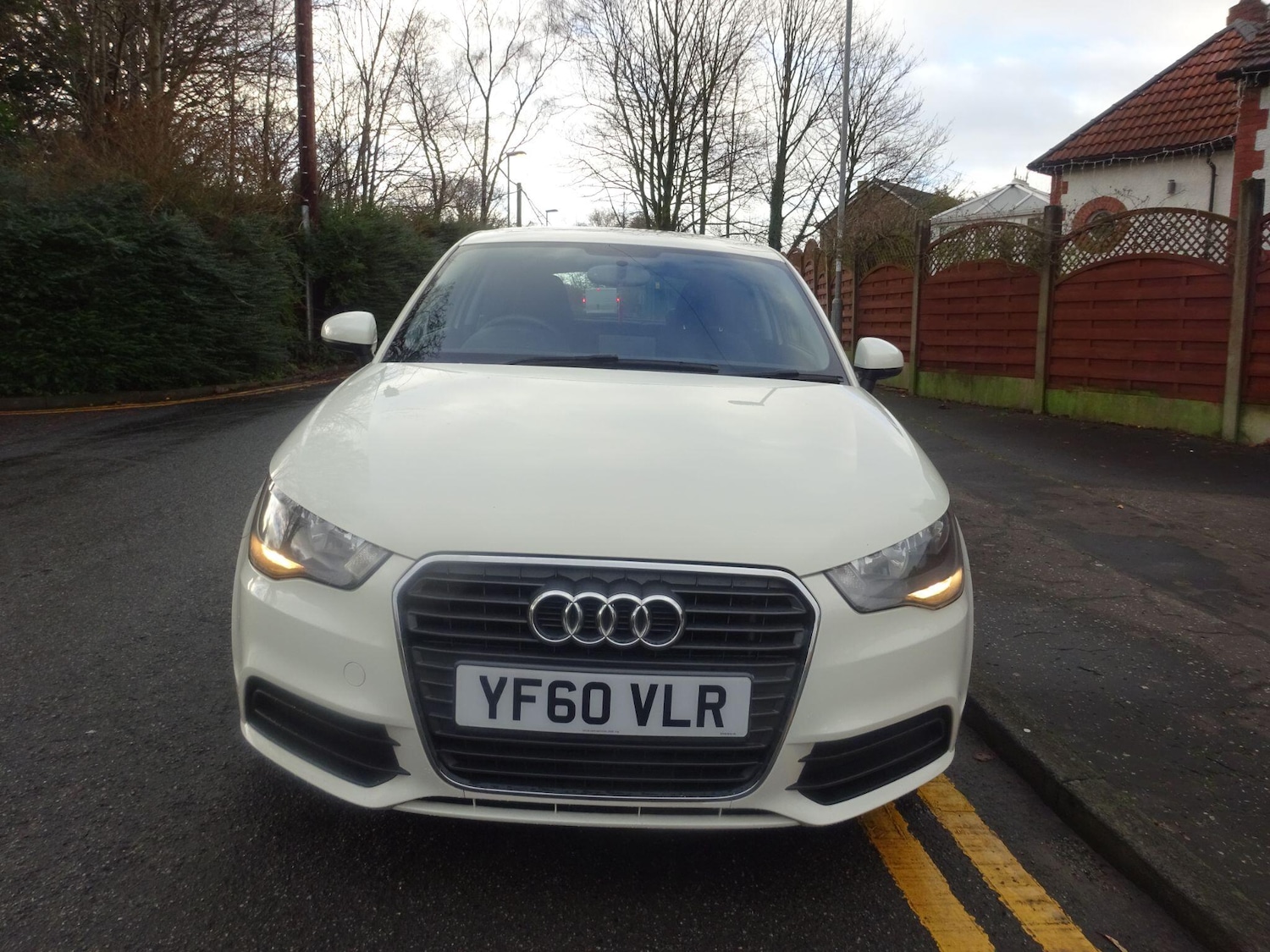 Used Audi A1 2011 for sale - 76964801: Photo 2