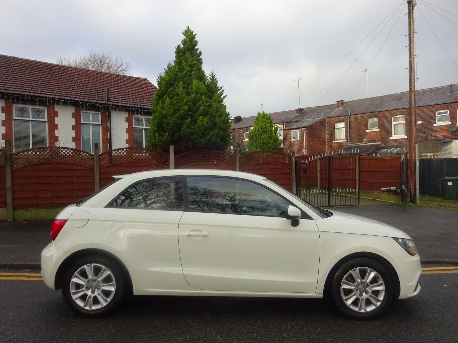 Used Audi A1 2011 for sale - 76964801: Photo 5