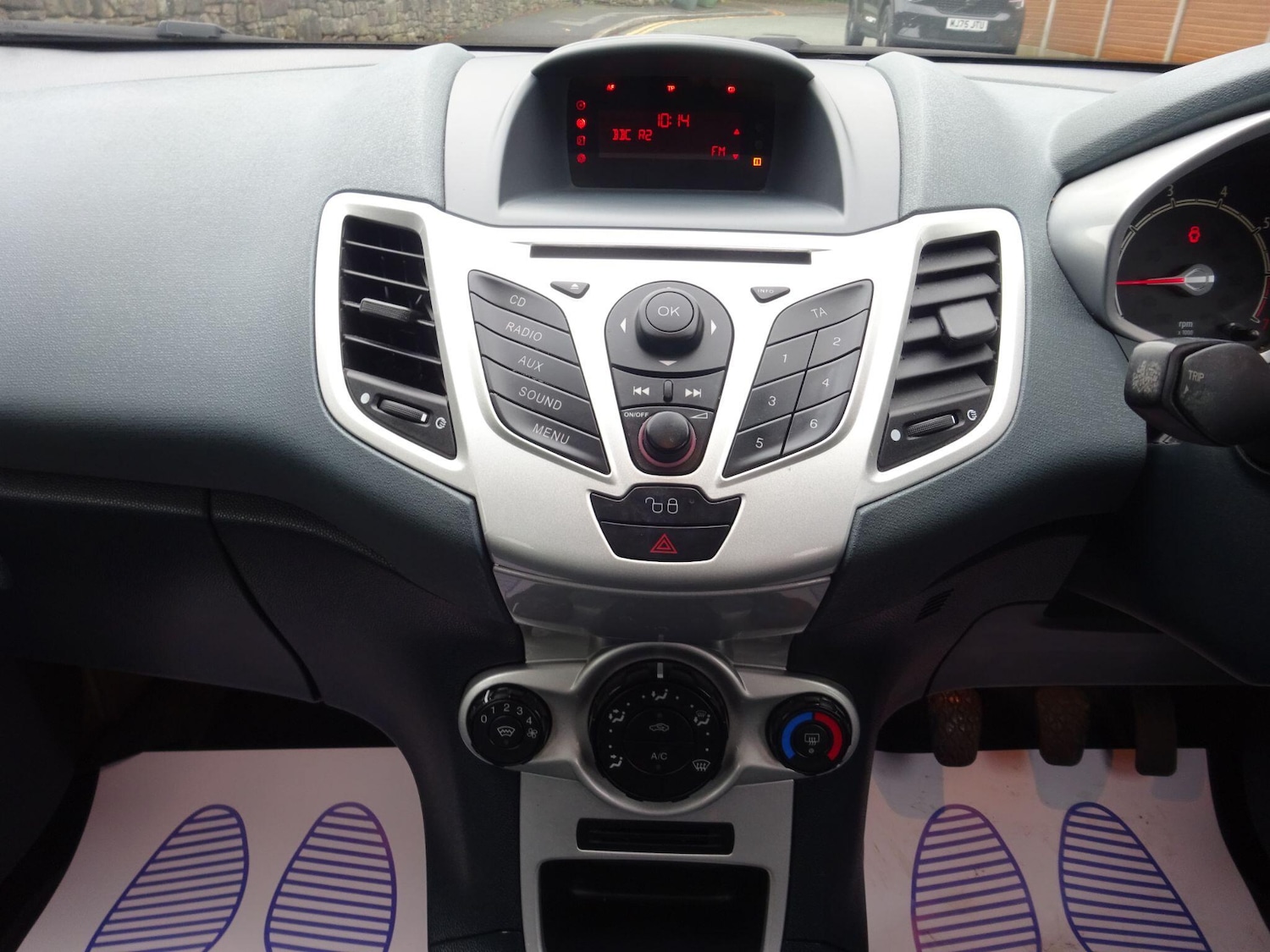 Used Ford Fiesta 2010 for sale - 76714543: Photo 19