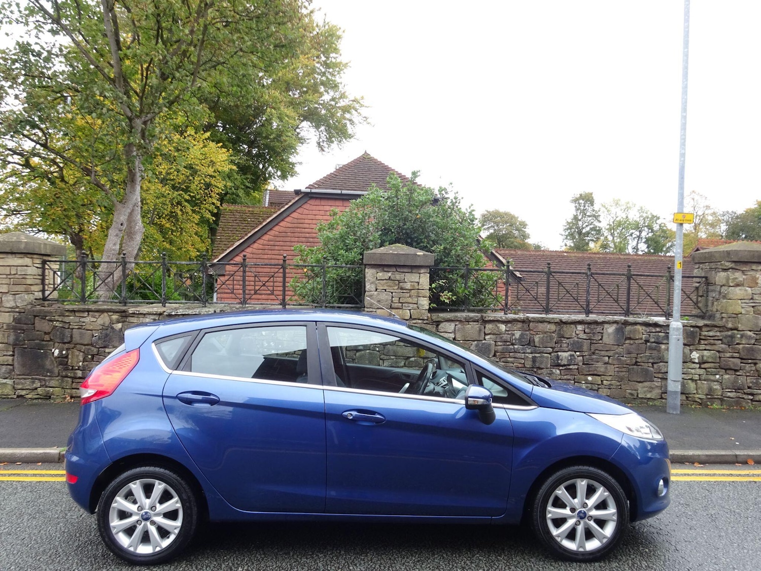 Used Ford Fiesta 2010 for sale - 76714543: Photo 5