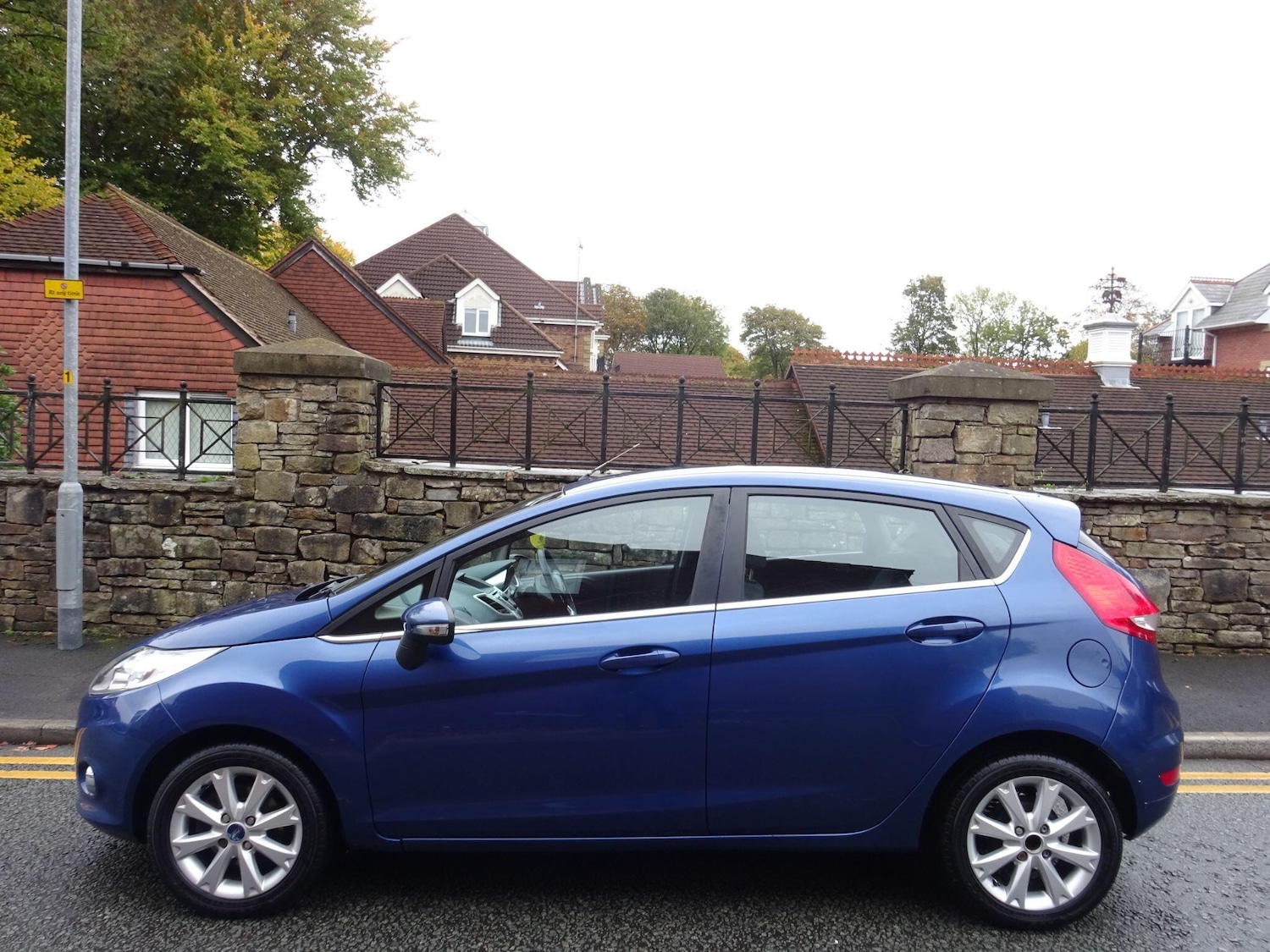 Used Ford Fiesta 2010 for sale - 76714543: Photo 6