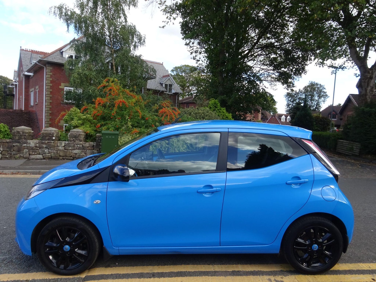 Used Toyota AYGO for sale - 76715608: Photo 6