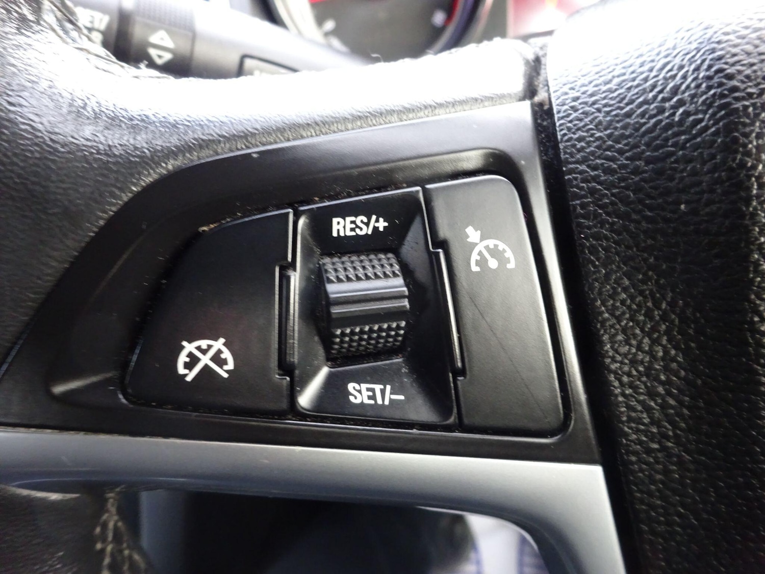 Used Vauxhall Astra 2012 for sale - 77377130: Photo 19