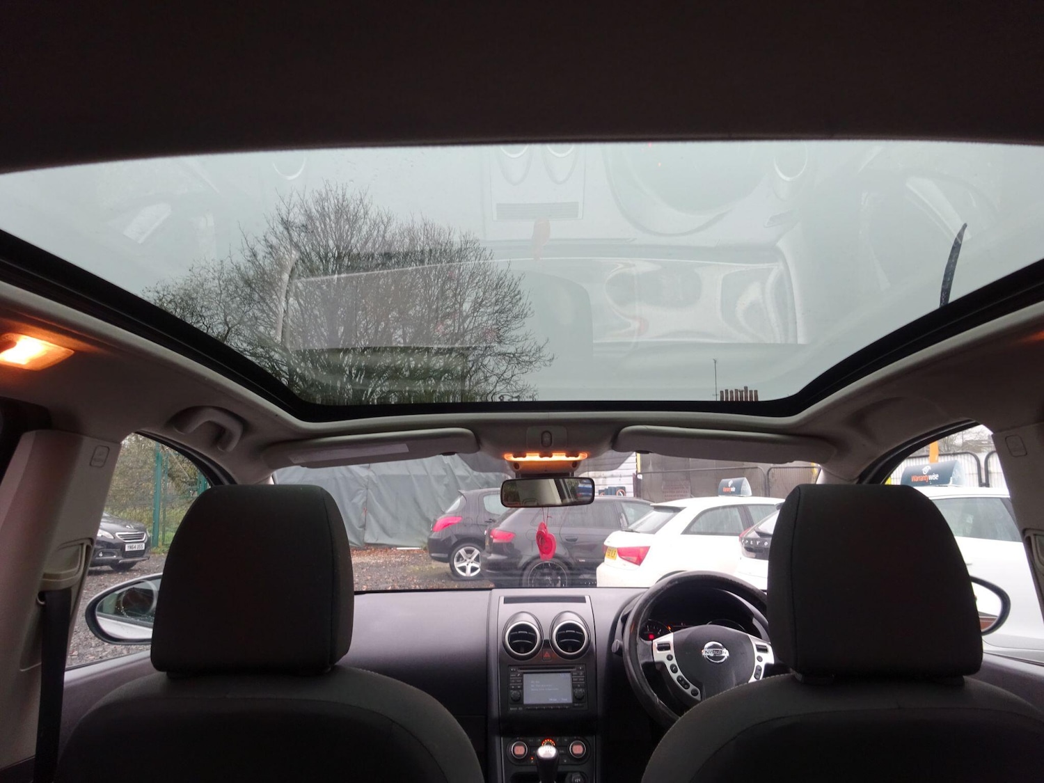 Used Nissan Qashqai 2010 for sale - 76715165: Photo 14