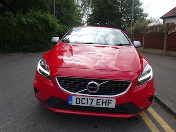 Used Volvo V40 2017 for sale - 79295910: Photo