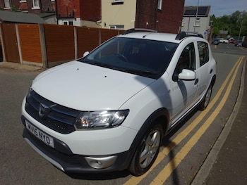 Used Dacia Sandero Stepway 2015 for sale - 78759636: Photo