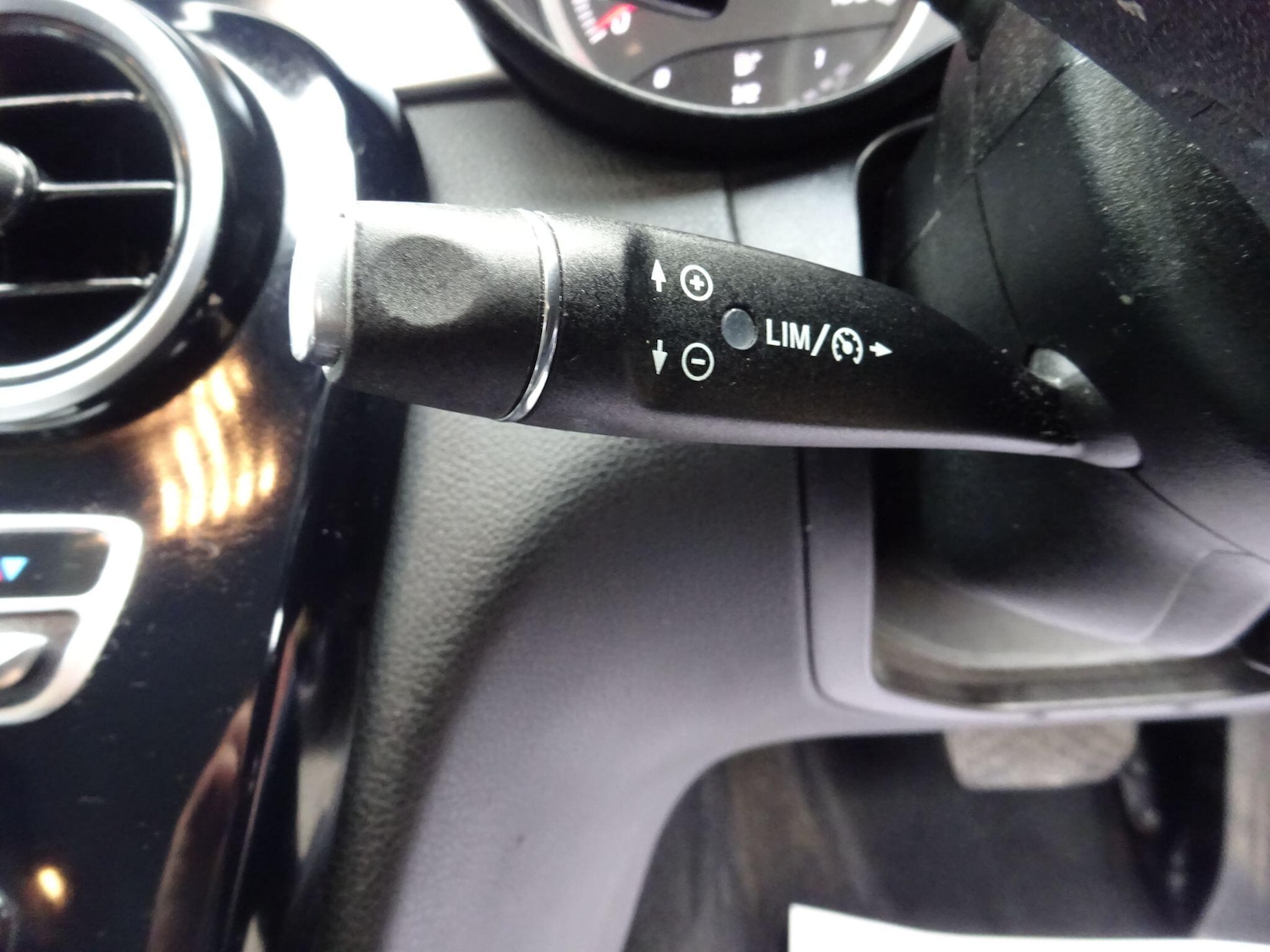 Used Mercedes-Benz C Class 2015 for sale - 76714550: Photo 32